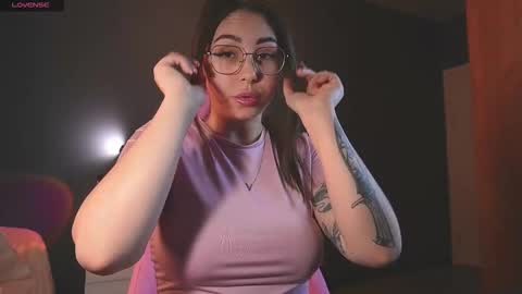 Snapshot of sharkgirl_ chatting on 3, 10, 2025 Miley online show from 3, 10, 2025