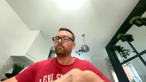 Snapshot of sharksboy16 chatting on 26, 10, 2025 Sharksboy online show from 26, 10, 2025