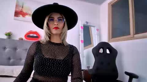 sharlott_3 online show from 6, 2, 2026