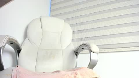 Sharol smile online show from 8, 9, 2025