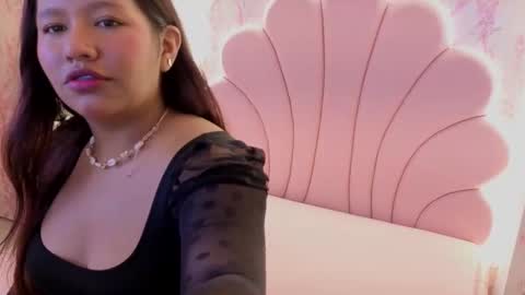 Sharon Curvvy online show from 6, 10, 2025