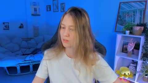 Snapshot of sharonevansi chatting on 9, 3, 2025 Sharon online show from 9, 3, 2025