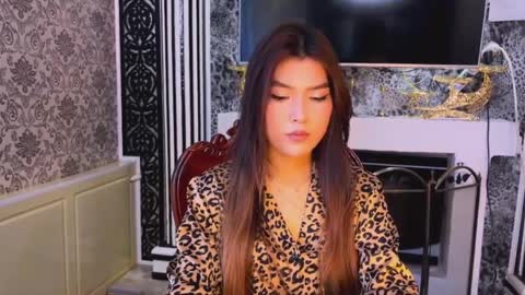 Maya online show from 8, 4, 2026