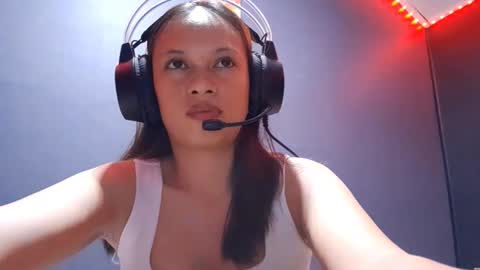 Snapshot of shauntefenceroy chatting on 27, 10, 2025 Molly online show from 27, 10, 2025