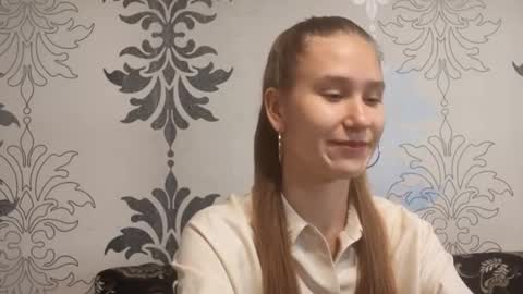 Mila Darling online show from 21, 12, 2025