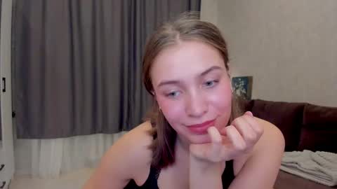 shawty__mariaa online show from 15, 9, 2025