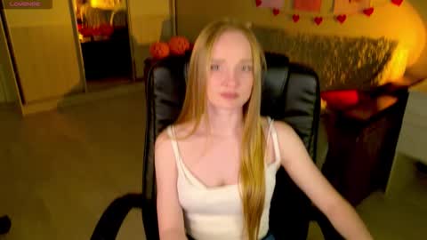 Snapshot of shawty_mia chatting on 6, 11, 2025 Shawty Mia online show from 6, 11, 2025