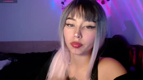 Shayla 3 online show from 10, 9, 2025