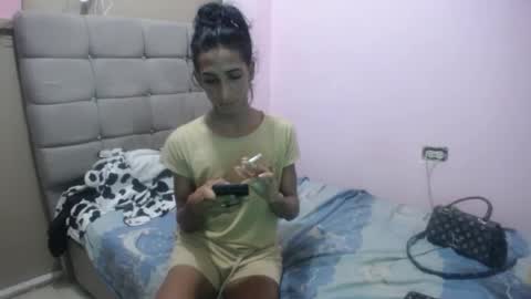 shayra33x online show from 8, 10, 2025
