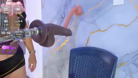 Shayra online show from 6, 11, 2025