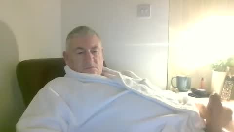 Snapshot of she52 chatting on 6, 12, 2024 she52 online show from 6, 12, 2024