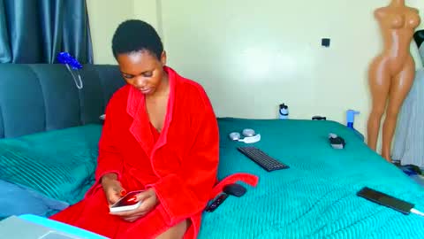 shee13 online show from 17, 1, 2026