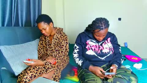 shee13 online show from 4, 2, 2026