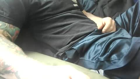 Snapshot of sheepydoggy45 chatting on 19, 10, 2025 sheepydoggy45 online show from 19, 10, 2025