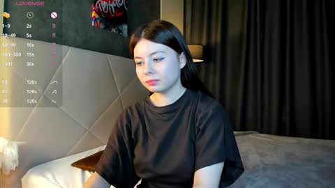 Amely online show from 11, 11, 2025