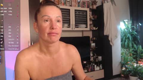 Snapshot of sheilaryan chatting on 3, 11, 2025 Sheila GMT 2 Tuesday Wednesday Friday Saturday Sunday- 8 5 online show from 3, 11, 2025