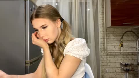 Jenny online show from 22, 9, 2025