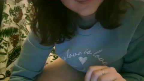 Snapshot of shelby_dust chatting on 9, 11, 2025 shelby_dust online show from 9, 11, 2025