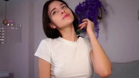 Snapshot of shelleyharn chatting on 14, 12, 2025 Alex online show from 14, 12, 2025