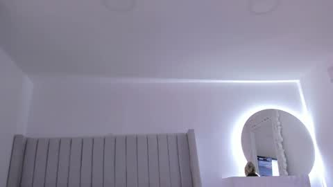 shelynna_azzul online show from 31, 12, 2024