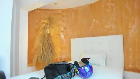 shenielxxx online show from 17, 3, 2026