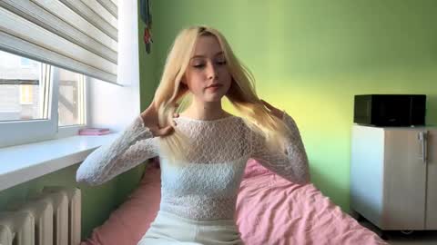 Snapshot of sherleychamblin chatting on 6, 3, 2026 sherleychamblin online show from 6, 3, 2026