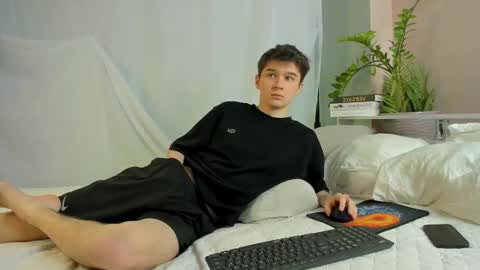 Max online show from 4, 3, 2026