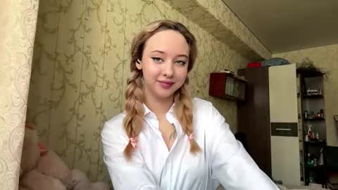 Mia online show from 20, 3, 2026