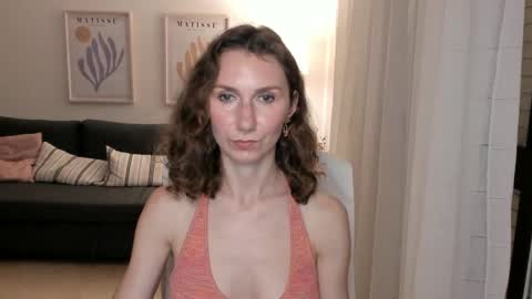 shesleepsnaked online show from 4, 3, 2025
