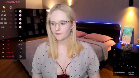 Hello guys my name is Aemilia online show from 2, 3, 2025
