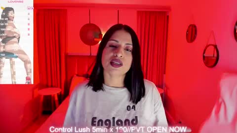Snapshot of sheyla_hills_ chatting on 23, 2, 2025 Sheyla online show from 23, 2, 2025