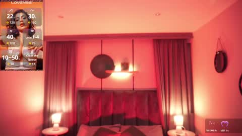 Snapshot of sheyla_hills_ chatting on 17, 9, 2025 Sheyla online show from 17, 9, 2025