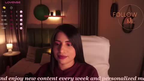 Snapshot of sheyla_hills_ chatting on 22, 11, 2025 Sheyla online show from 22, 11, 2025