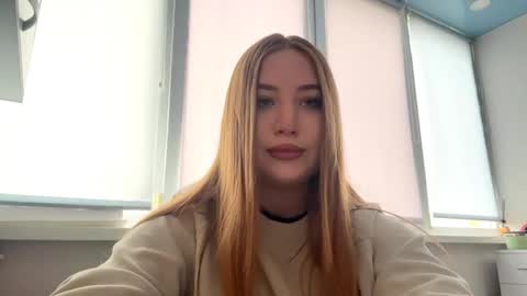 Snapshot of shielapikes chatting on 19, 10, 2025 Sofia online show from 19, 10, 2025