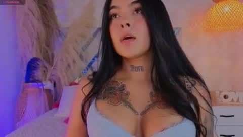 Snapshot of shimmer_lure chatting on 25, 10, 2025 shimmer_lure online show from 25, 10, 2025