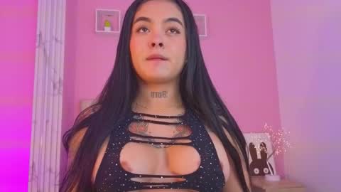 shimmer_lure online show from 21, 3, 2026