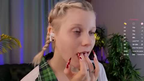 help me reach my first 25 thumbs up online show from 11, 11, 2025