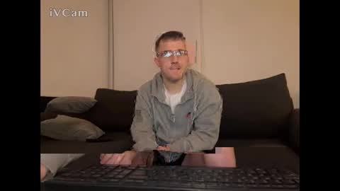 Snapshot of shinjisan0 chatting on 1, 12, 2024 shinjisan0 online show from 1, 12, 2024