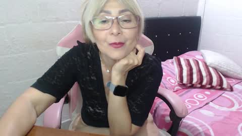 shira evans40 online show from 25, 1, 2025