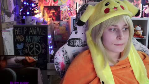 Snapshot of shirayuki_hime chatting on 1, 2, 2025 Im Lilu Rosenblum Guys I have ----Ill be glad to see you there online show from 1, 2, 2025