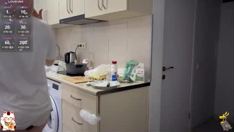 Snapshot of shirayuki_hime chatting on 14, 10, 2025 Im Lilu Rosenblum Guys I have ----Ill be glad to see you there online show from 14, 10, 2025