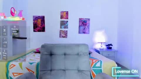 Snapshot of shizuka_11 chatting on 8, 10, 2025 shizuka 11 online show from 8, 10, 2025