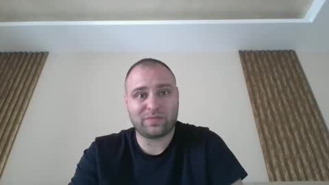 shmele_04 online show from 9, 9, 2025