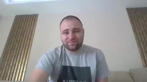 shmele_04 online show from 12, 9, 2025