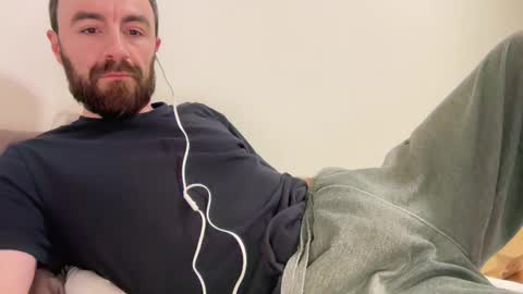 Snapshot of show_jizzness chatting on 28, 12, 2024 show_jizzness online show from 28, 12, 2024