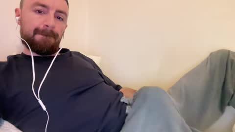 Snapshot of show_jizzness chatting on 11, 2, 2025 show_jizzness online show from 11, 2, 2025