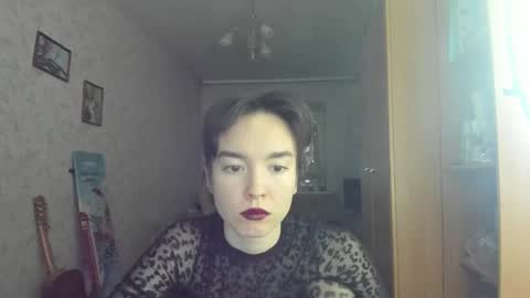 Snapshot of shtuchka2000 chatting on 28, 11, 2025 shtuchka2000 online show from 28, 11, 2025