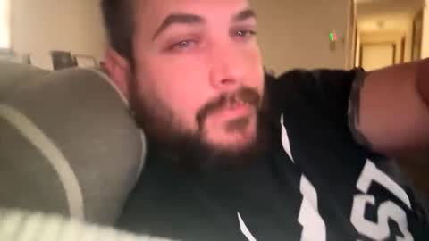 YeahBoi420 online show from 17, 12, 2025