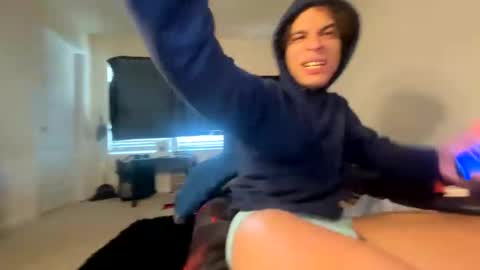 shurthingxx online show from 7, 3, 2025