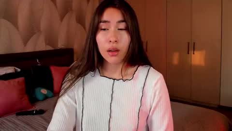 Snapshot of shy_bambiii chatting on 1, 12, 2025 Mika online show from 1, 12, 2025